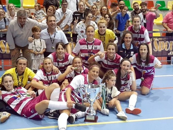 El Loja FS celebrando la Copa de Andalucía 