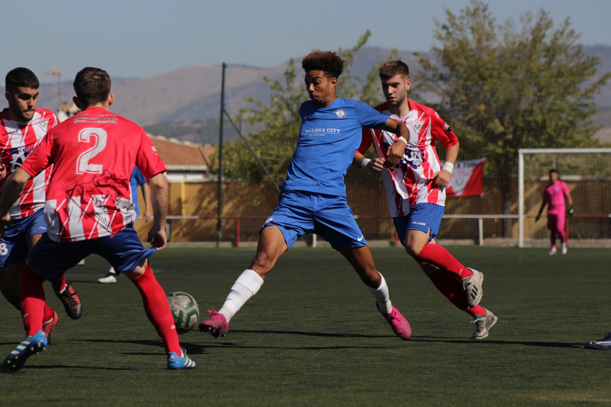 El Almuñécar City se deshizo del Atlético La Zubia (@CDALMUÑÉCARCITY)
