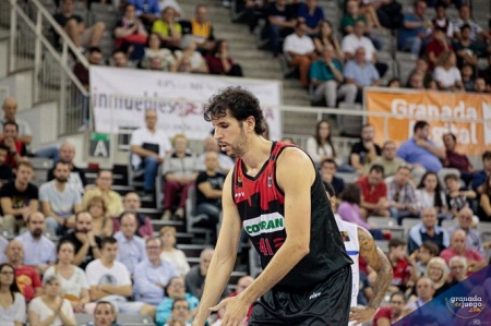 Sergio Olmos, jugador del Covirán Granada (VICENTE CARVAJAL)
