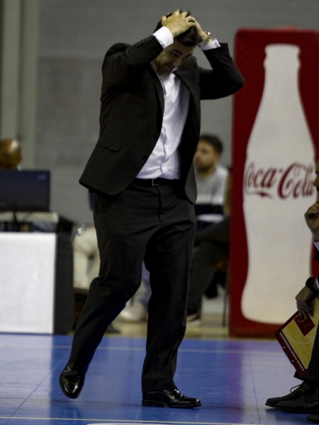 Pablo Pin se lamenta en el partido ante Alicante (PHOTOGRAPHERS SPORTS) Pablo Pin se lamenta en el partido ante Alicante (PHOTOGRAPHERS SPORTS)