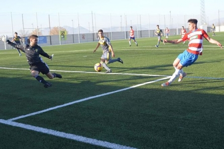 El Granada perdonó ante el Cádiz (GABRIEL R. LÁZARO) El Granada perdonó ante el Cádiz (GABRIEL R. LÁZARO)