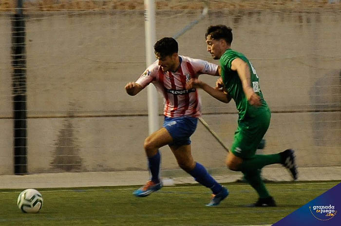 El Arenas tiene un complicado encuentro ante el Estepona (J. M. BALDOMERO)