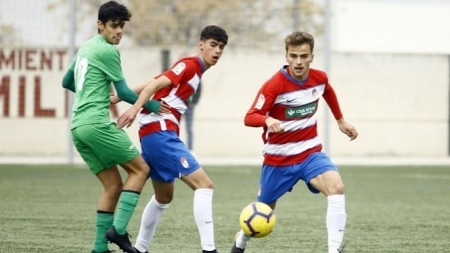 El Granada Juvenil abusó de la Peña Barcelonista de Melilla (GRANADA CF) El Granada Juvenil abusó de la Peña Barcelonista de Melilla (GRANADA CF)