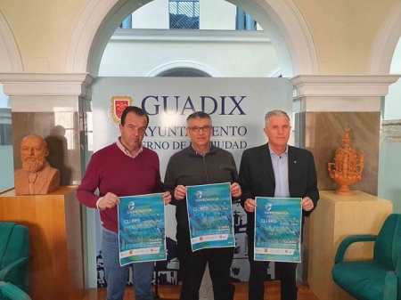 Imagen de la presentación del Campeonato de Andalucía Benjamin de Fútbol Sala (AYTO. GUADIX) 