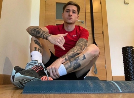 Isi Gómez, jugador del Recreativo Granada (GRANADA CF) Isi Gómez, jugador del Recreativo Granada (GRANADA CF)
