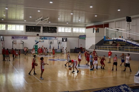 Entrenamiento de la cantera de la Fundación CB Granada (FUNDACIÓN CB GRANADA) Entrenamiento de la cantera de la Fundación CB Granada (FUNDACIÓN CB GRANADA)