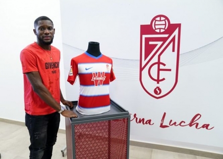 Fobi Kingsley ya ejerce como jugador del Granada (GRANADA CF) Fobi Kingsley ya ejerce como jugador del Granada (GRANADA CF)