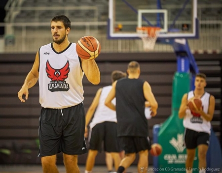 David Iriarte durante un entrenamiento (FUNDACIÓN CB GRANADA) David Iriarte durante un entrenamiento (FUNDACIÓN CB GRANADA)
