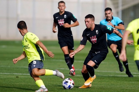 El Recreativo no pudo vencer al Melilla (GRANADA CF) El Recreativo no pudo vencer al Melilla (GRANADA CF)