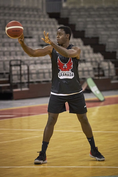 Thomas Bropleh ya está en Granada (FERMÍN RODRÍGUEZ) Thomas Bropleh ya está en Granada (FERMÍN RODRÍGUEZ)
