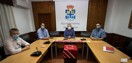 Imagen de la firma del convenio (SIMA GRANADA) Imagen de la firma del convenio (SIMA GRANADA)