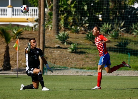 El debut del Recreativo tendrá que esperar (GRANADA CF) El debut del Recreativo tendrá que esperar (GRANADA CF)