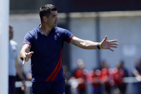 Rubén Torrecilla volverá a dirigir al juvenil del Granada CF (GRANADA CF) Rubén Torrecilla volverá a dirigir al juvenil del Granada CF (GRANADA CF)