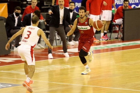 Lluís Costa hizo 32 de valoración ante Girona Basket (JOSÉ VELASCO /GRJ) Lluís Costa hizo 32 de valoración ante Girona Basket (JOSÉ VELASCO /GRJ)