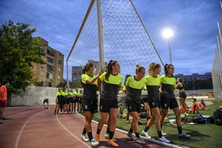 El plantel del Granada Femenino ha vuelto al trabajo después de los casos de COVID (GCF) El plantel del Granada Femenino ha vuelto al trabajo después de los casos de COVID (GCF)
