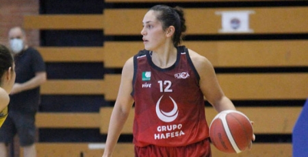 Ornella Santana en un partido anterior (CD RACA /ARCHIVO) 