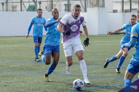 El Real Jaén seguirá buscando en los despachos la victoria ante la UD Maracena (JOSÉ M. BALDOMERO) El Real Jaén seguirá buscando en los despachos la victoria ante la UD Maracena (JOSÉ M. BALDOMERO)