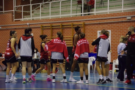 Jugadoras del Hafesa Granada tras un partido (RACA) Jugadoras del Hafesa Granada tras un partido (RACA)