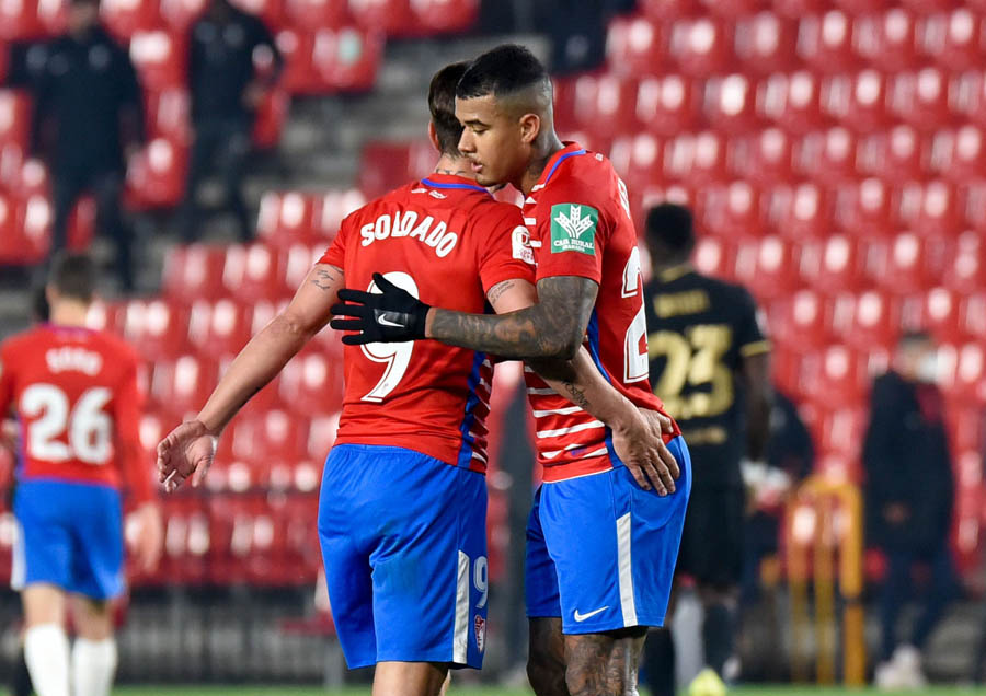 El Granada no pudo repetir semifinal copera tras un desenlace muy cruel (JOSÉ M. BALDOMERO)