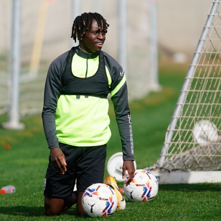 Domingos Quina podría debutar mañana como jugador granadinista (PEPE VILLOSLADA / GCF)