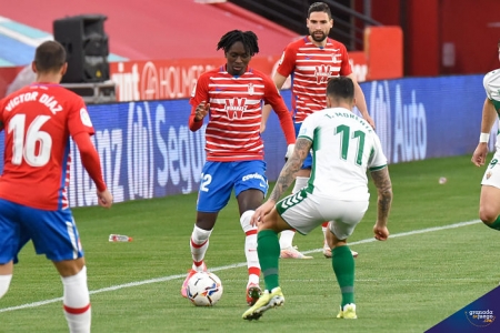 El Granada buscará en `San Mamés´ lograr su segunda victoria consecutiva (JOSÉ M. BALDOMERO) El Granada buscará en `San Mamés´ lograr su segunda victoria consecutiva (JOSÉ M. BALDOMERO)