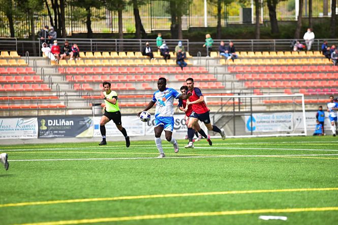 El Motril perdió en Estepona y tendrá que evitar el descenso (CF MOTRIL) 