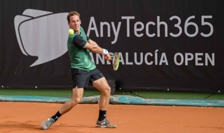 Roberto Carballés durante el partido (LAWEBDELTENIS