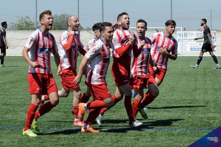 Los jugadores del Arenas celebran el 1-1 momentáneo, obra de Fran Machado (JOSÉ M. BALDOMERO)