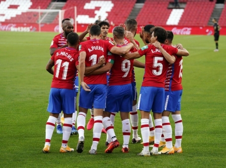 El Granada quiere repetir la victoria sobre el Alavés de la primera vuelta (PEPE VILLOSLADA / GCF) El Granada quiere repetir la victoria sobre el Alavés de la primera vuelta (PEPE VILLOSLADA / GCF)