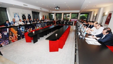 Imagen de la reunión de trabajo llevada a cabo este martes por los clubs en la ACB (ACB PHOTO) Imagen de la reunión de trabajo llevada a cabo este martes por los clubs en la ACB (ACB PHOTO)