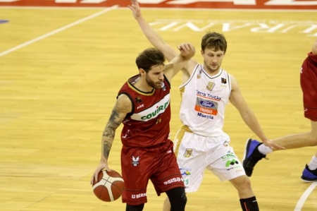 El Coviran Granada jugará el primer Play Off ante Real Murcia (JOSÉ VELASCO) El Coviran Granada jugará el primer Play Off ante Real Murcia (JOSÉ VELASCO)