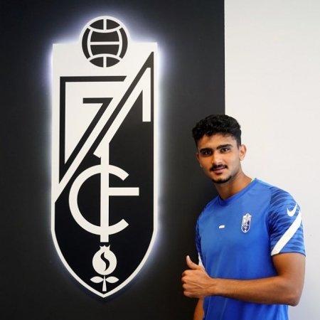 Youness ya es jugador del Recreativo (GRANADA CF) Youness ya es jugador del Recreativo (GRANADA CF)
