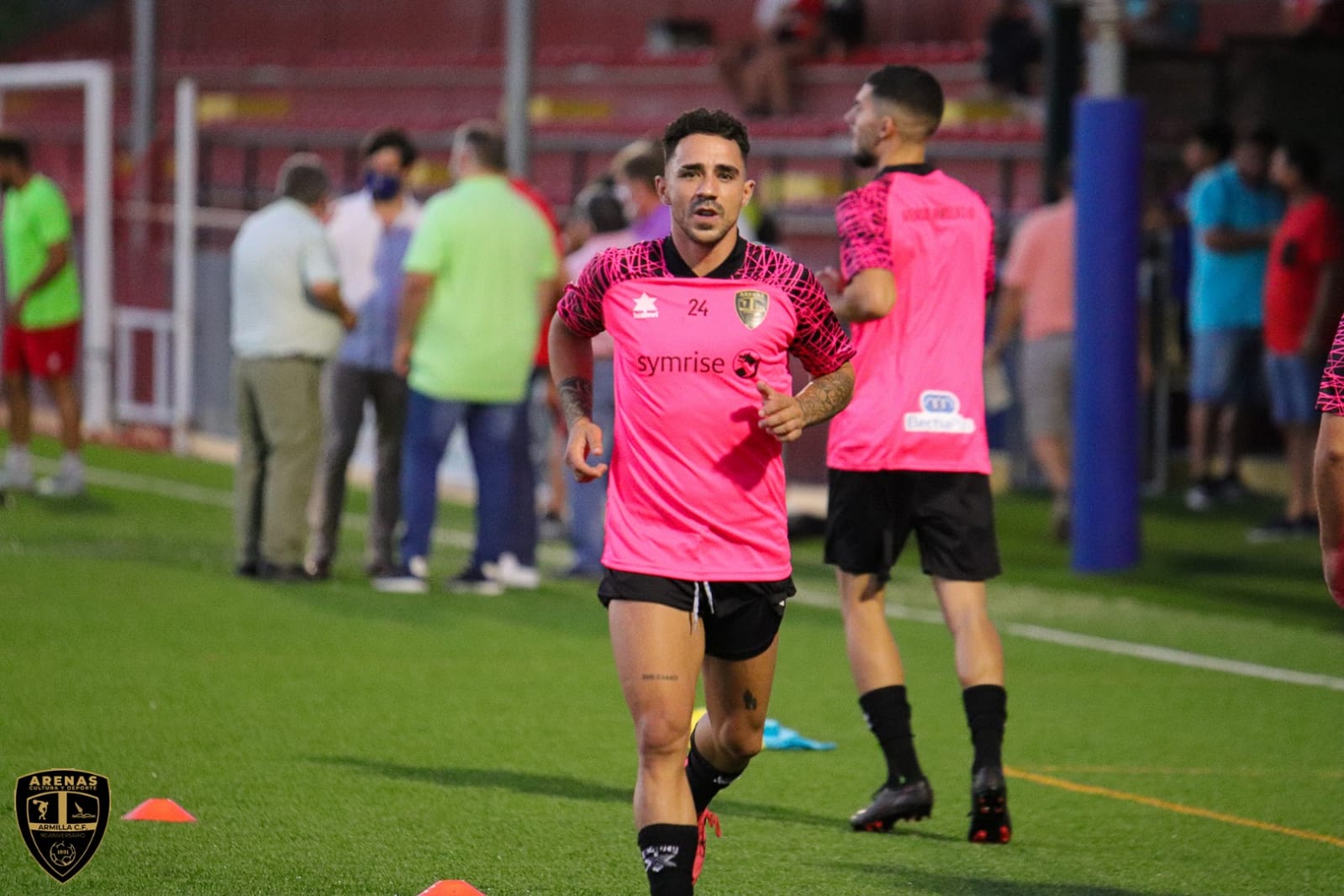 Ezequiel Calvente tendrá que estar fuera de los terrenos de juego durante unos meses por una grave lesión (ARENAS DE ARMILLA)