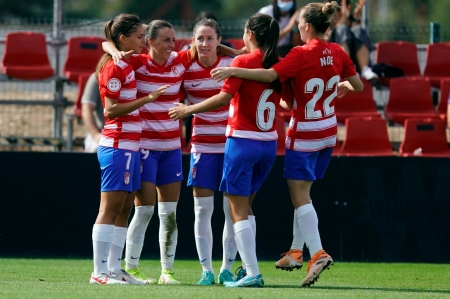 El Granada Femenino sufrió primero y disfrutó después en su triunfo sobre el Real Unión de Tenerife (GCF) El Granada Femenino sufrió primero y disfrutó después en su triunfo sobre el Real Unión de Tenerife (GCF)