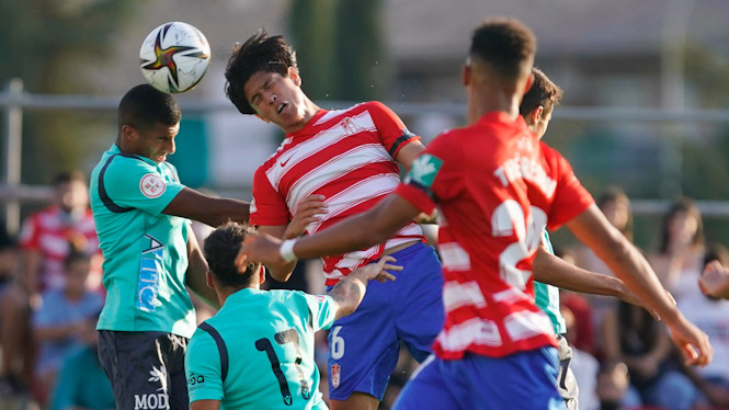 El Recreativo quiere recuperarse de la derrota ante el Águilas (GRANADA CF) 
