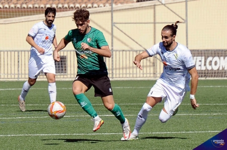 El CD Huétor Vega tendrá un partido complicado ante el Marbella (JOSÉ M. BALDOMERO) El CD Huétor Vega tendrá un partido complicado ante el Marbella (JOSÉ M. BALDOMERO)