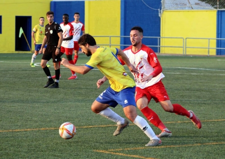 El CD Huétor Tájar confía en sumar los tres puntos ante el filial del Málaga (PACO CASTILLO) El CD Huétor Tájar confía en sumar los tres puntos ante el filial del Málaga (PACO CASTILLO)