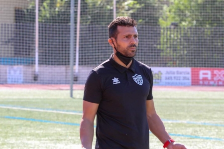 El entrenador del FC Cubillas, Javi Vilaseca (ENCARNI QUESADA) El entrenador del FC Cubillas, Javi Vilaseca (ENCARNI QUESADA)