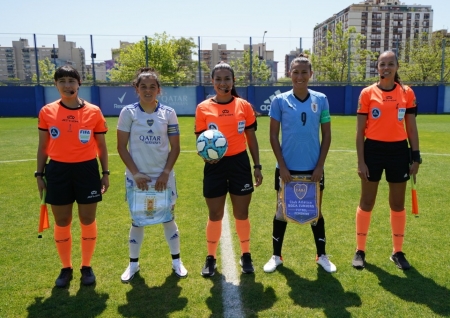 Pamela González portó el brazalete de Uruguay en la victoria de su selección ante Boca Juniors (AUF FEMENINO) Pamela González portó el brazalete de Uruguay en la victoria de su selección ante Boca Juniors (AUF FEMENINO)