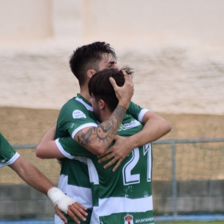 El Céltic celebra uno de los goles (CÉLTIC CF) 