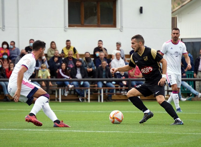 Los motrileños juegan este domingo en Armilla ante el colista (CF MOTRIL)