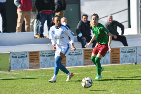 Lauri hizo su mejor partido de la temporada y marcó el segundo gol del Granada Femenino en Pozoblanco (CD POZOALBENSE) Lauri hizo su mejor partido de la temporada y marcó el segundo gol del Granada Femenino en Pozoblanco (CD POZOALBENSE)