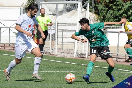 El Huétor Vega busca su primera victoria a domicilio (JOSÉ M. BALDOMERO) El Huétor Vega busca su primera victoria a domicilio (JOSÉ M. BALDOMERO)