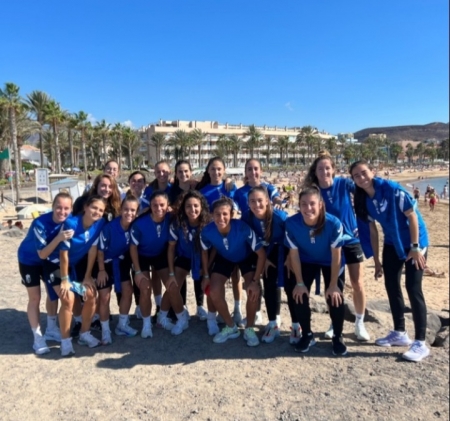 La expedición del Granada Femenino, en Tenerife durante la última jornada de liga (GCF FEMENINO)