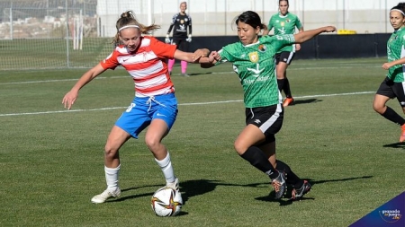 el Granada Femenino cerrará el 2021 este domingo a las 13:00 horas en Juan Grande (JOSÉ M. BALDOMERO) el Granada Femenino cerrará el 2021 este domingo a las 13:00 horas en Juan Grande (JOSÉ M. BALDOMERO)