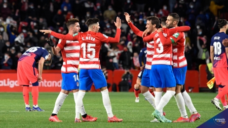 El Granada cerró un histórico 2021 con broche de oro (JOSÉ M. BALDOMERO) El Granada cerró un histórico 2021 con broche de oro (JOSÉ M. BALDOMERO)
