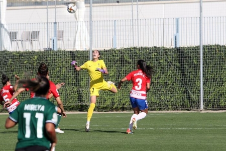 María Pi fue la guardameta que más partidos disputó en 2021 con el Granada Femenino (JOSÉ VELASCO / GRJ)