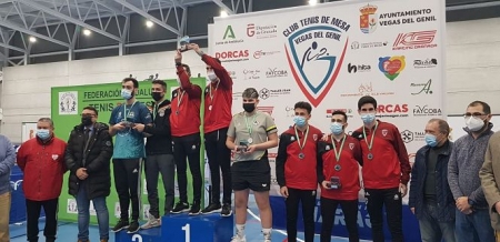 Imagen del podium masculino (CTM VEGAS DEL GENIL) Imagen del podium masculino (CTM VEGAS DEL GENIL)
