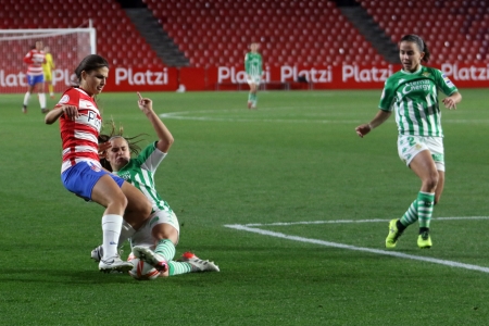 El Granada Femenino vuelve a jugar dos días después de medirse al Betis en Copa (JOSÉ VELASCO / GRJ) El Granada Femenino vuelve a jugar dos días después de medirse al Betis en Copa (JOSÉ VELASCO / GRJ)