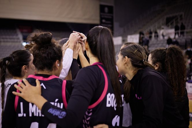 El Manuela Fundación Raca está haciendo un fortín del Palacio de los Deportes (RACA)